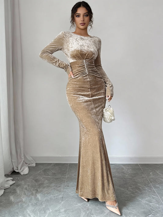 Heirloom Moment Velvet Gown