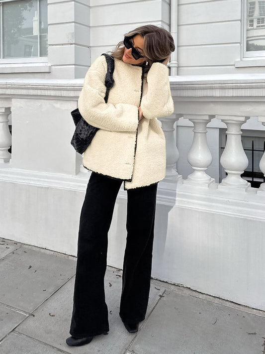 Sophisticated Beige Lambswool Baggy Coat