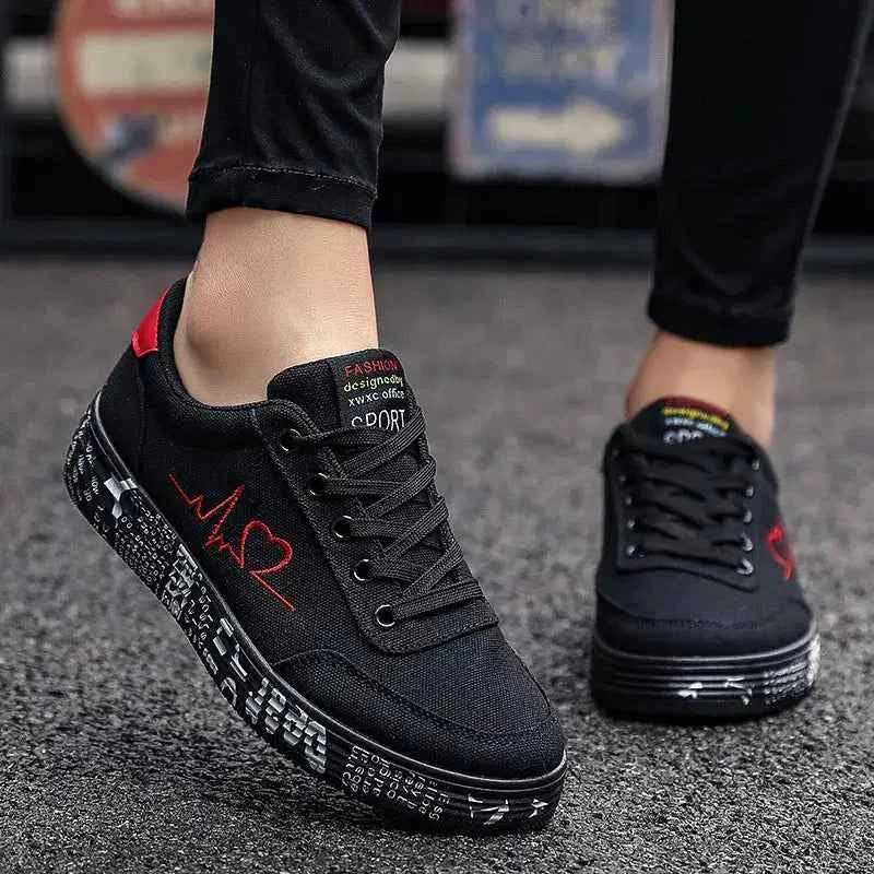 RoundLift Sneakers"