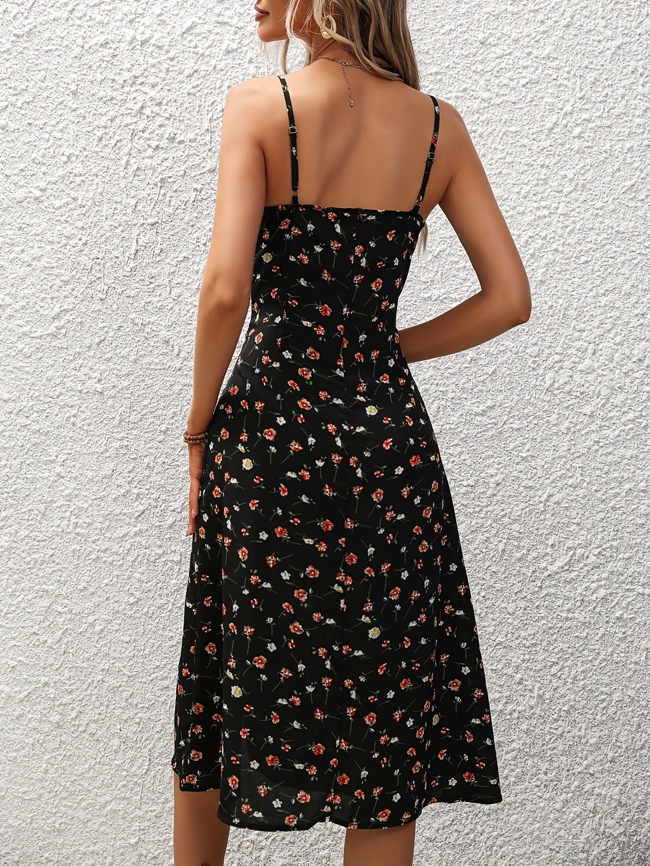 Robe fendue élégante à pois – Maxi d'été chic et fluide