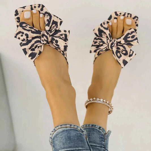 DailyOpen Flats"
