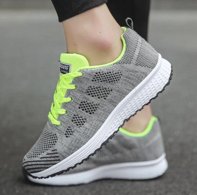 Women’s Breathable Mesh Sports Sneakers – Lightweight Running & Casual Shoes