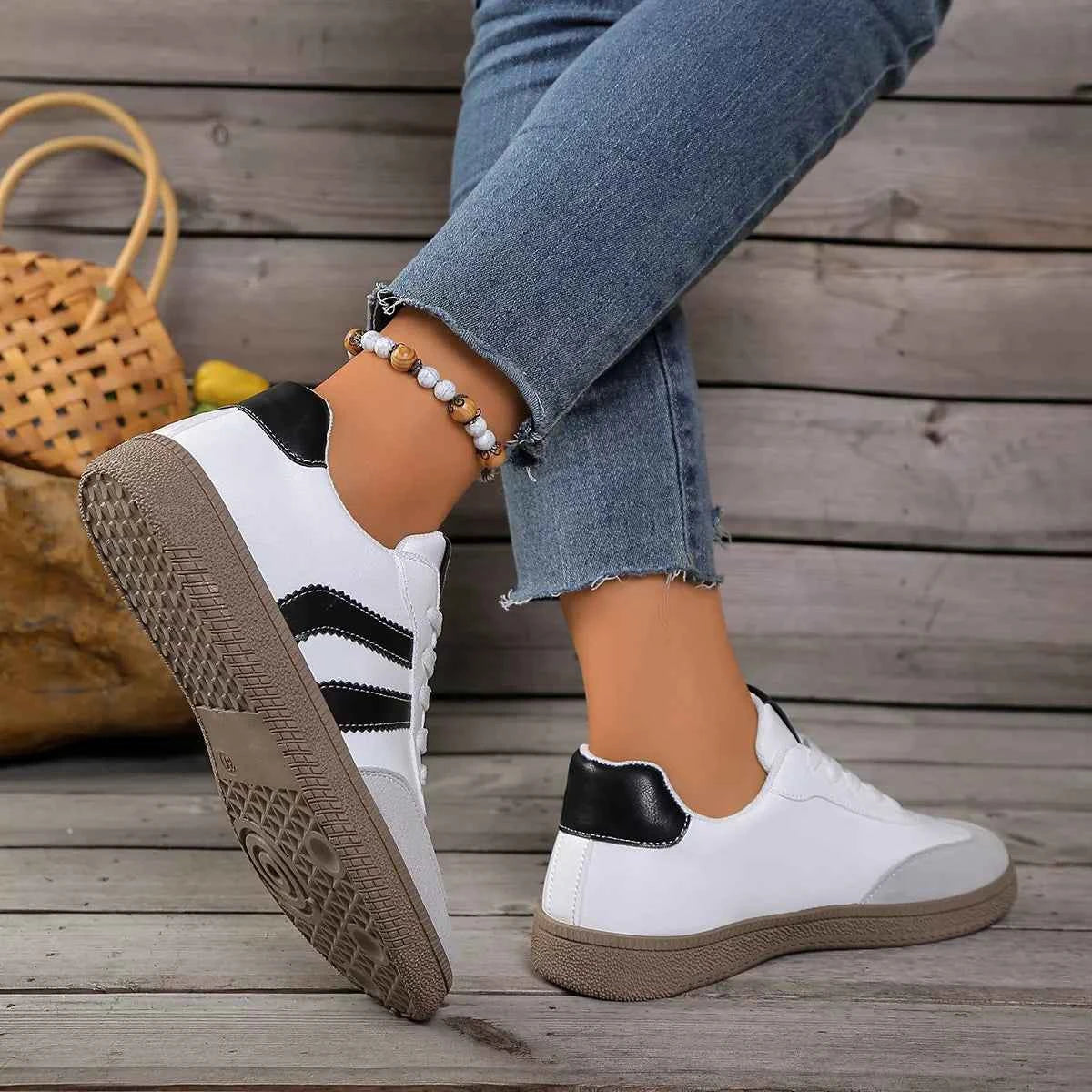 Lace Up Casual Sneakers