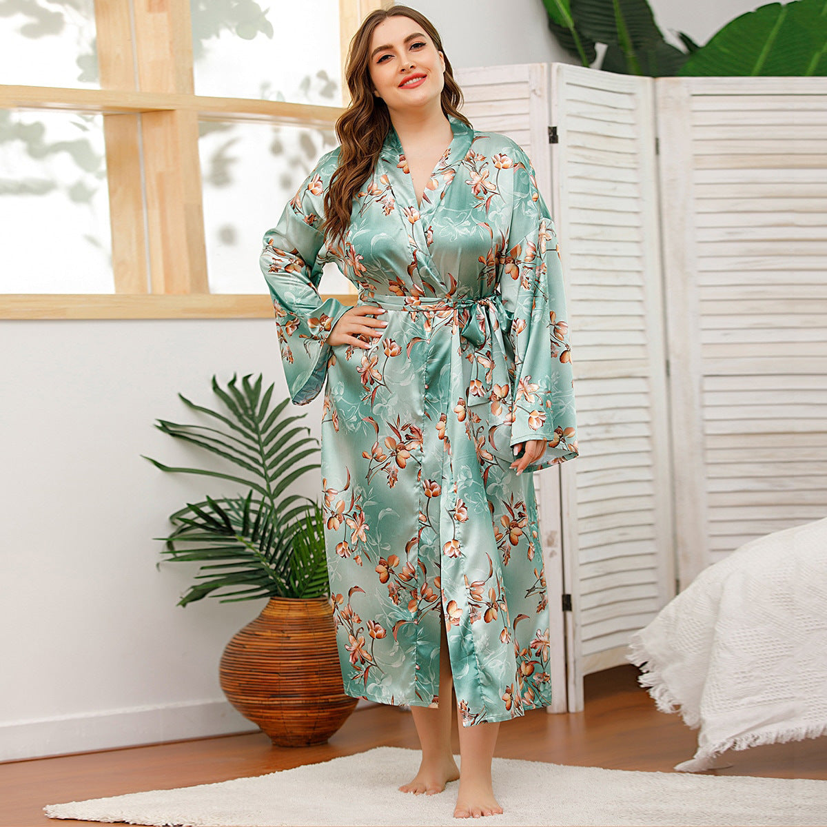 Late Night Bloom Luxe Floral Robe - Curve