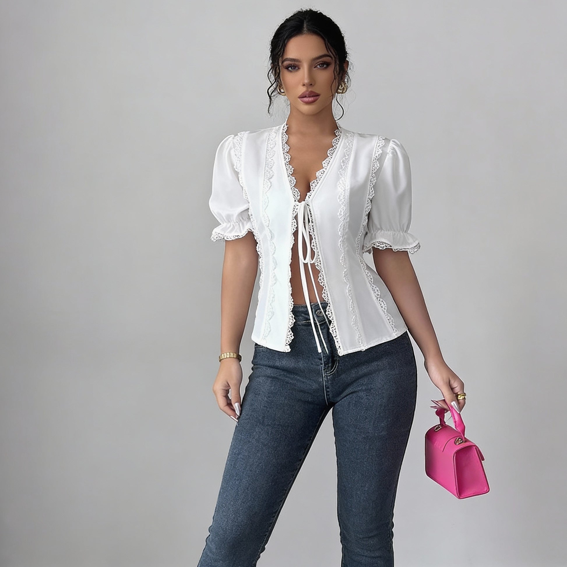 Chemise de luxe plissée à col en V et lacets