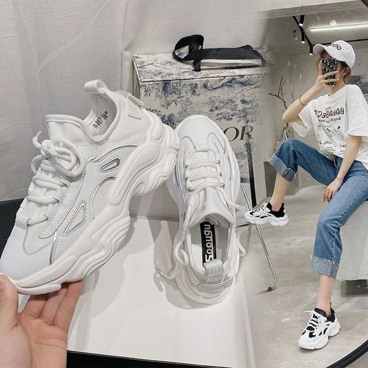 White Leisure Sneakers"