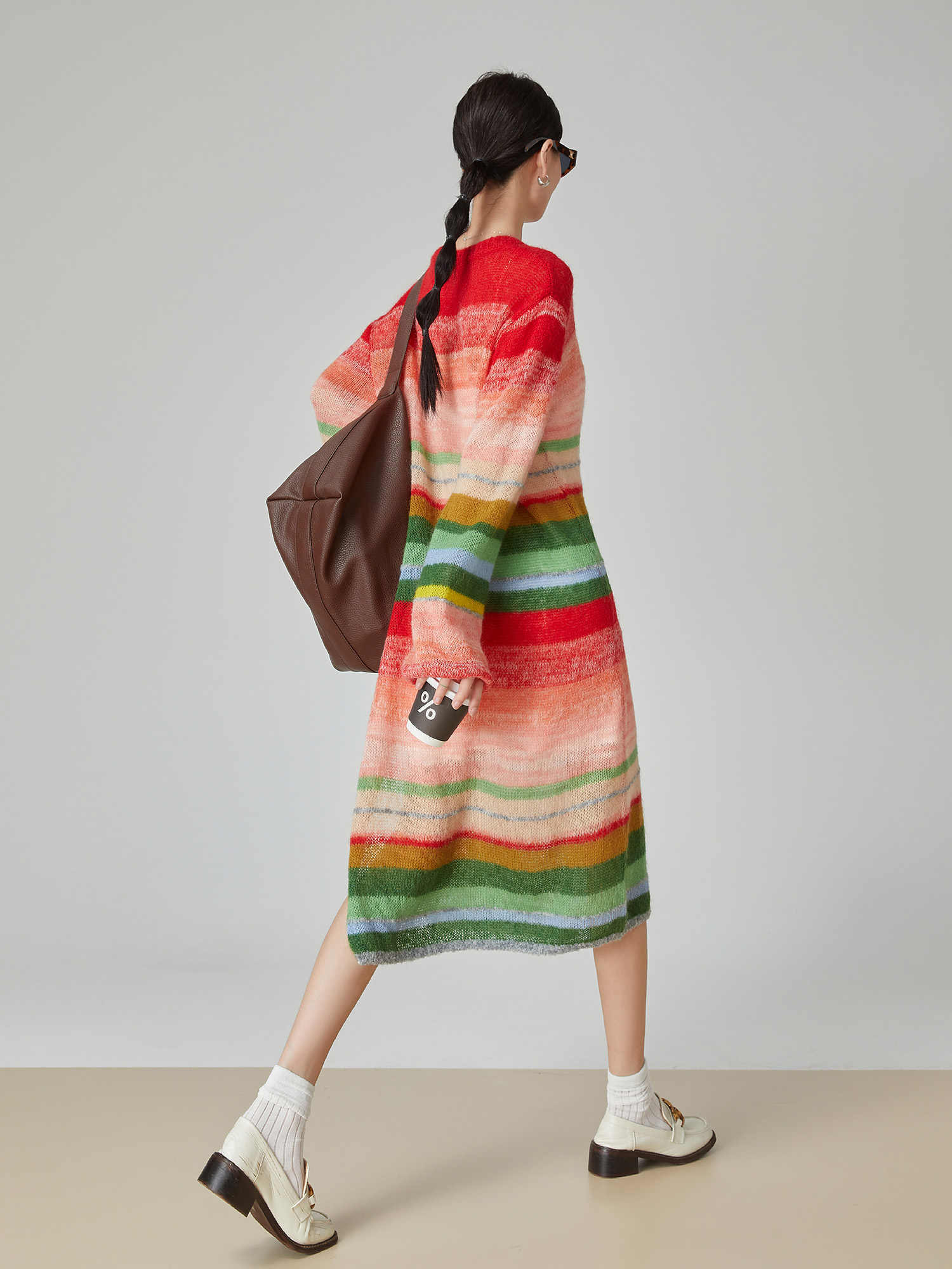 Robe tricotée arc-en-ciel Vivid Spectrum – Fente latérale