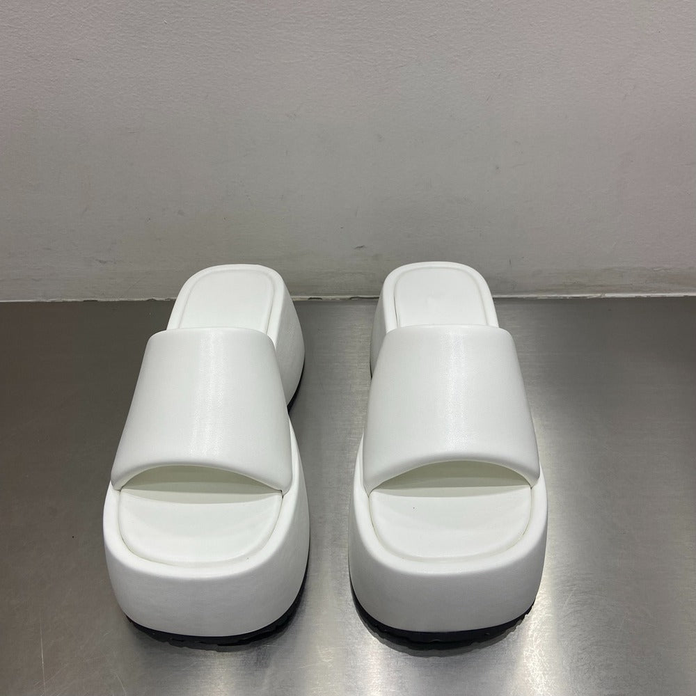 Elaine Luxe Plateau-Slipper