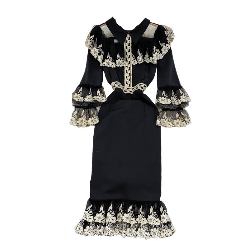 Robe moulante brodée en velours Nati