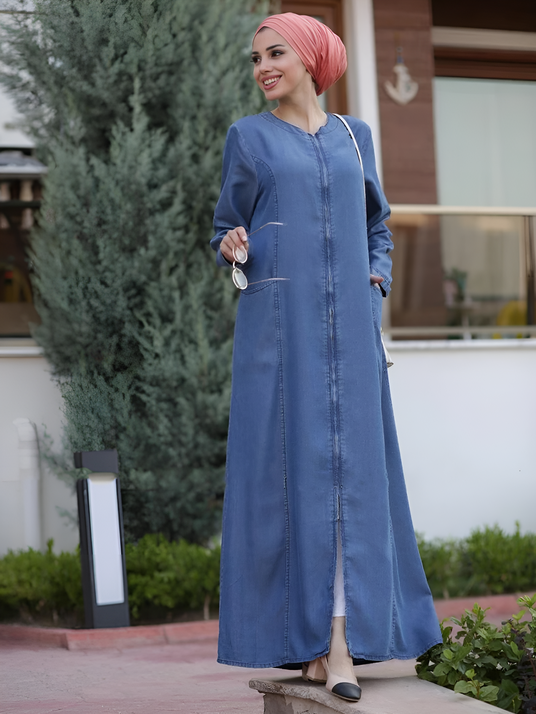 Enola Poise Langarm-Maxikleid aus Denim mit Reißverschluss