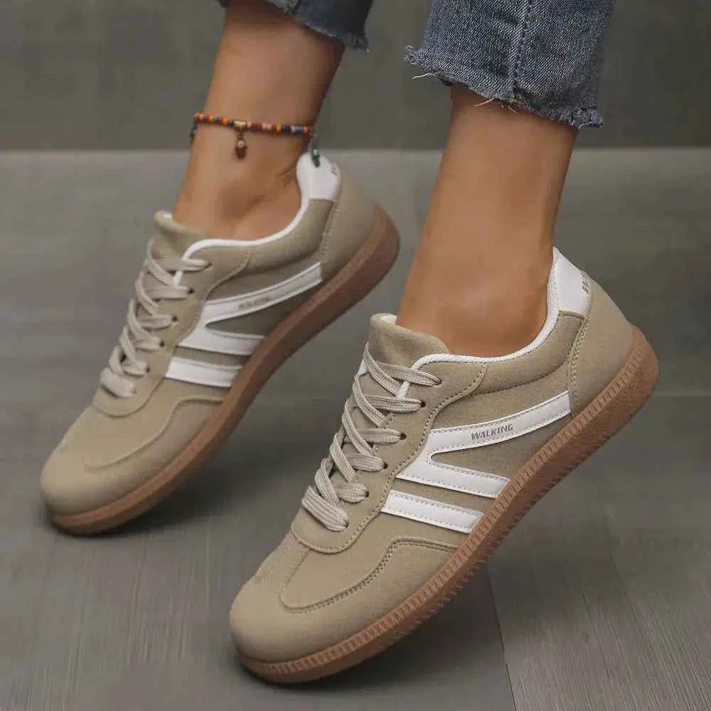 ContrastRun Sneakers"
