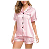 Hübsches Pyjama-Set aus paspeliertem Satin