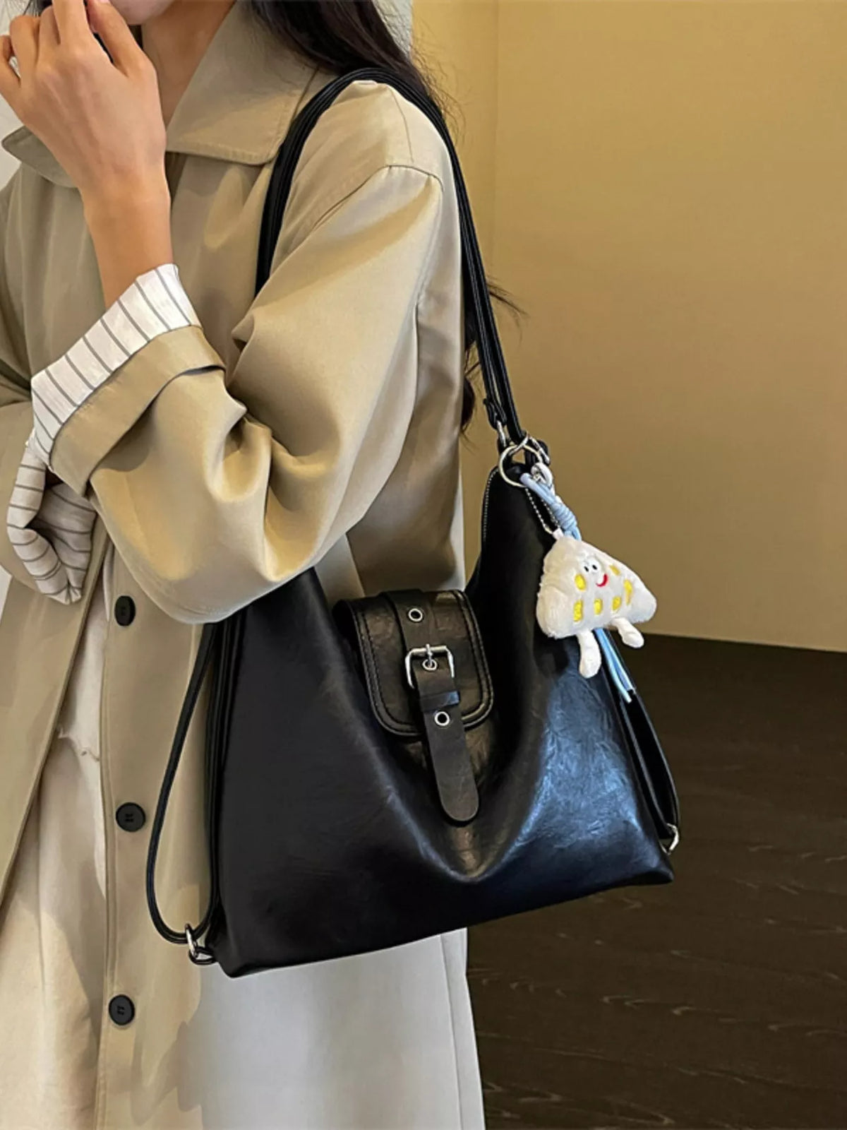 Buckle Decor Shoulder Bag