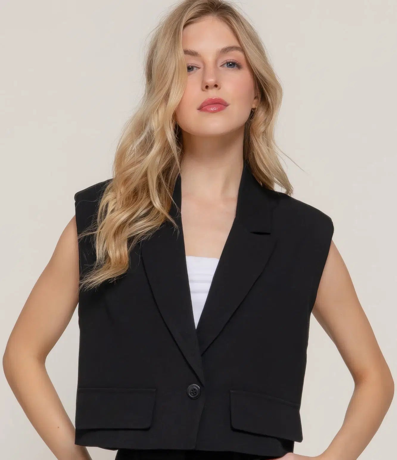 Lapel Collar W/shoulder Pads Vest