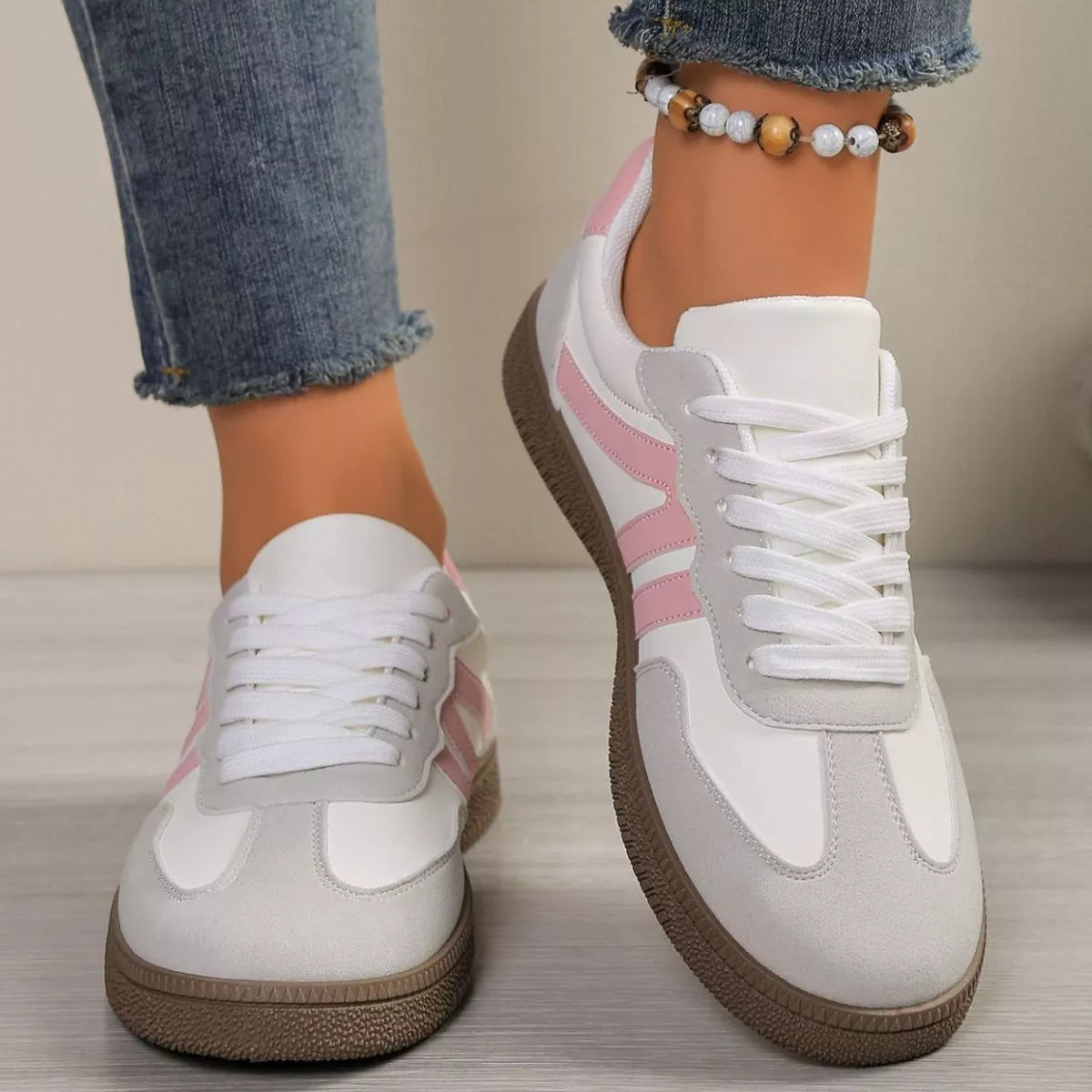 Downtown Muse Retro Sneakers