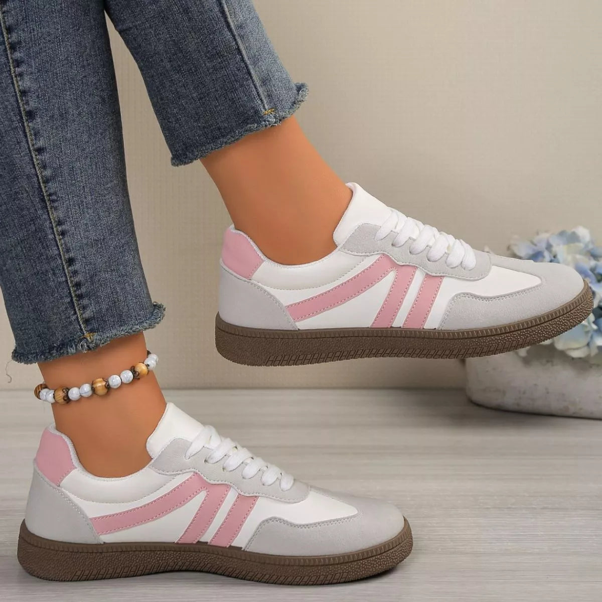 Downtown Muse Retro Sneakers