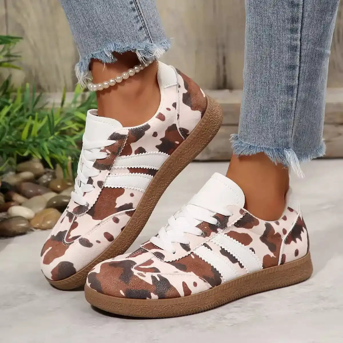Moody Moo Street Sneakers