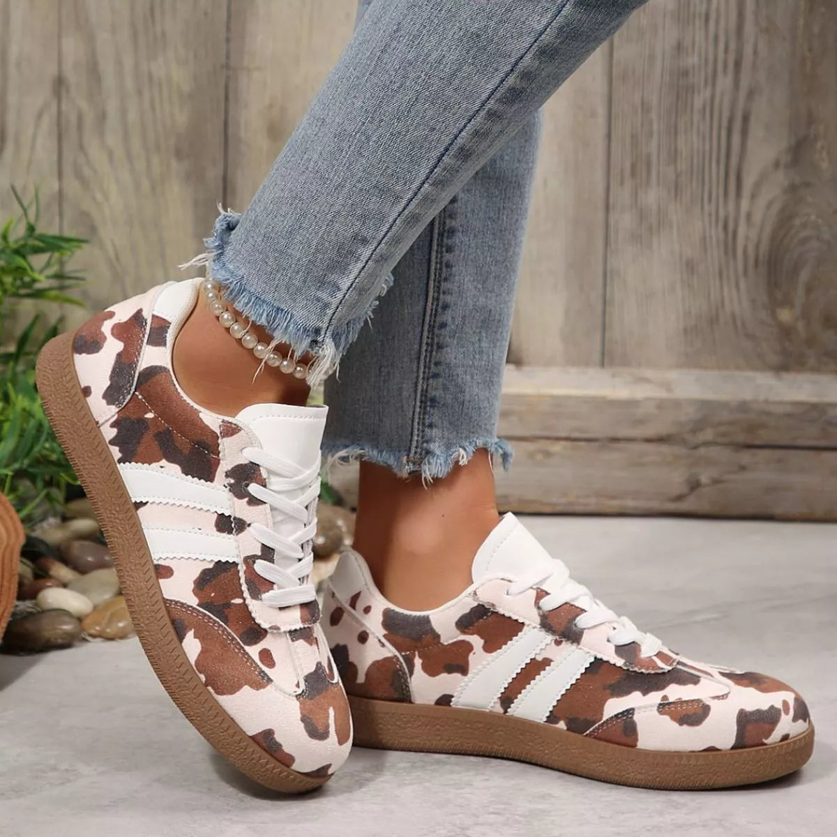 Moody Moo Street Sneakers