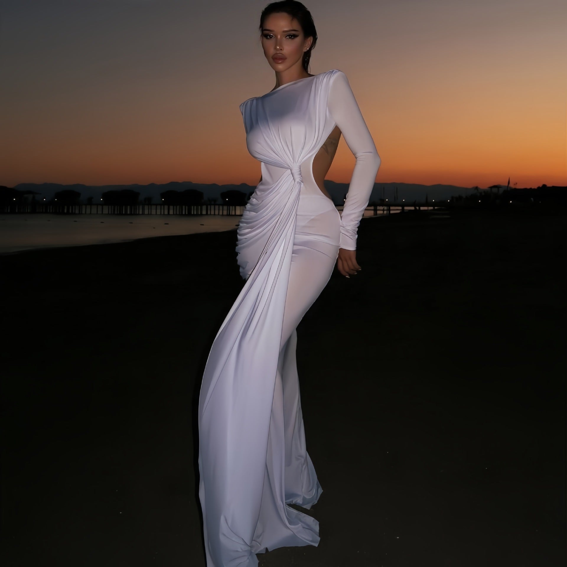 Robe de luxe audacieuse et creuse