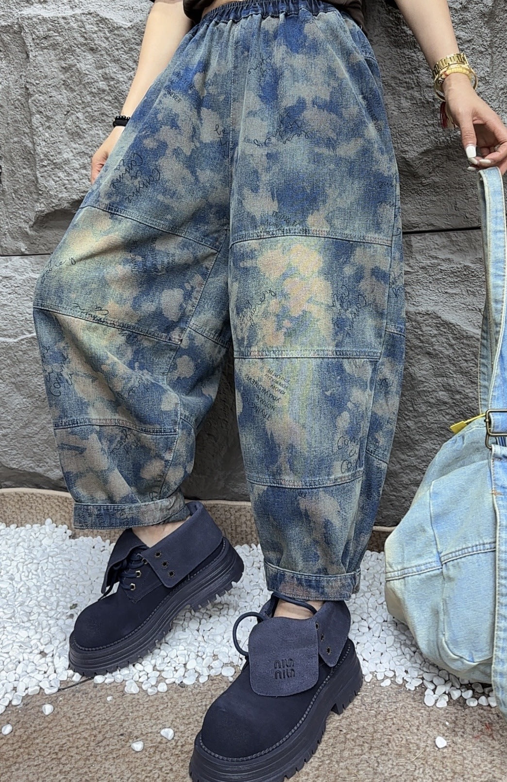 Jean à taille élastique avec coutures