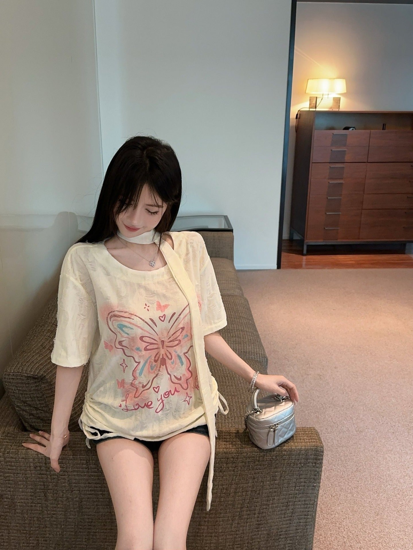 Haut coréen brodé Butterfly Breeze 