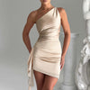 Elegantes, rückenfreies Minikleid mit einer Schulter – Schickes und sexy Party-Outfit