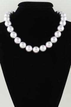 Shiny Statement Beaded Necklace