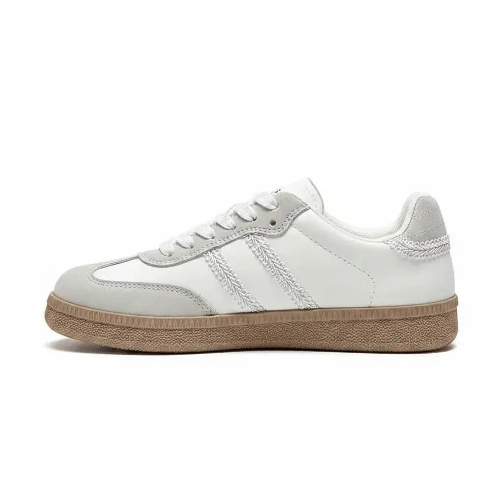 Your Daily It Sneaker