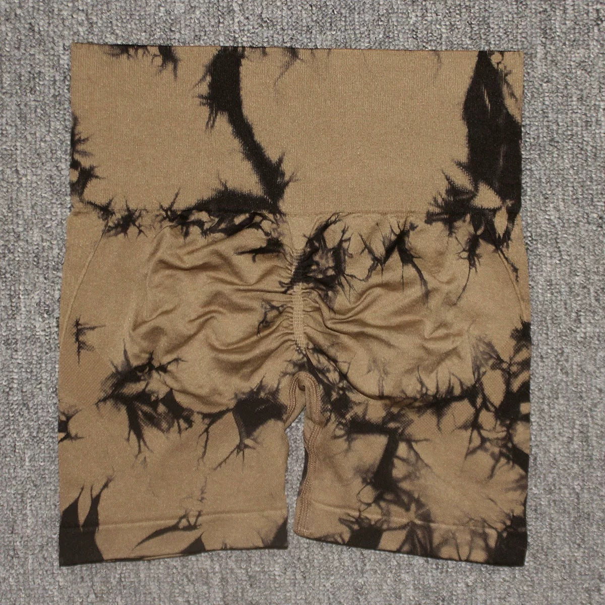 Short d'entraînement tie-dye à noyau souple – Coupe liftante