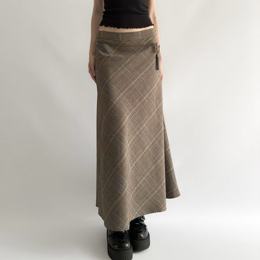 Sophisticated Line Skirt