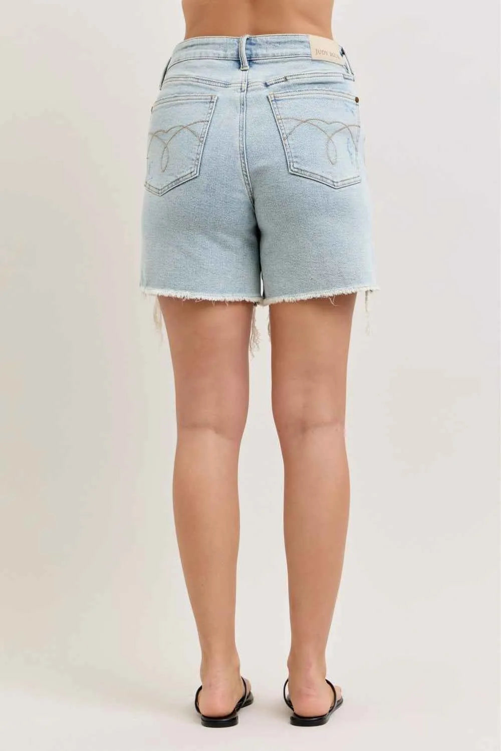 Judy Blue High-Waisted Rigid Magic Dad Short Wwith Cell Phone Back Pockets
