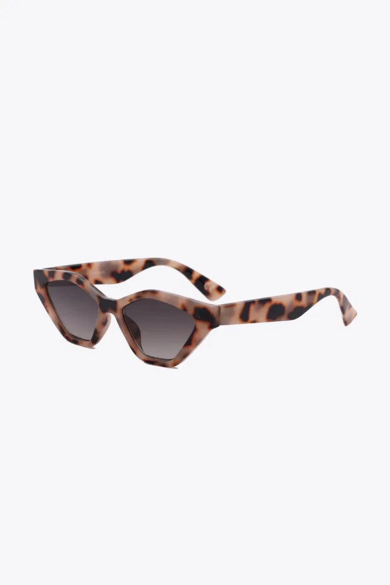 Cat Eye Polycarbonate Sunglasses - Lustreve