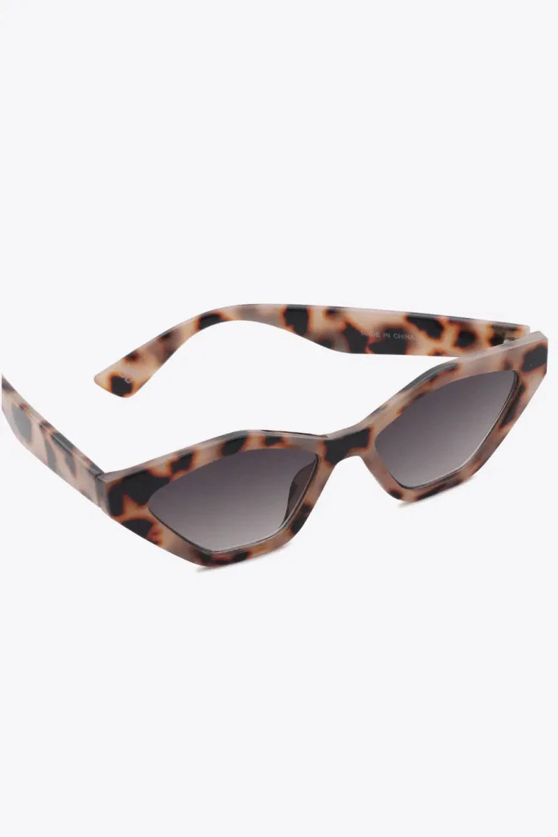 Cat Eye Polycarbonate Sunglasses - Lustreve