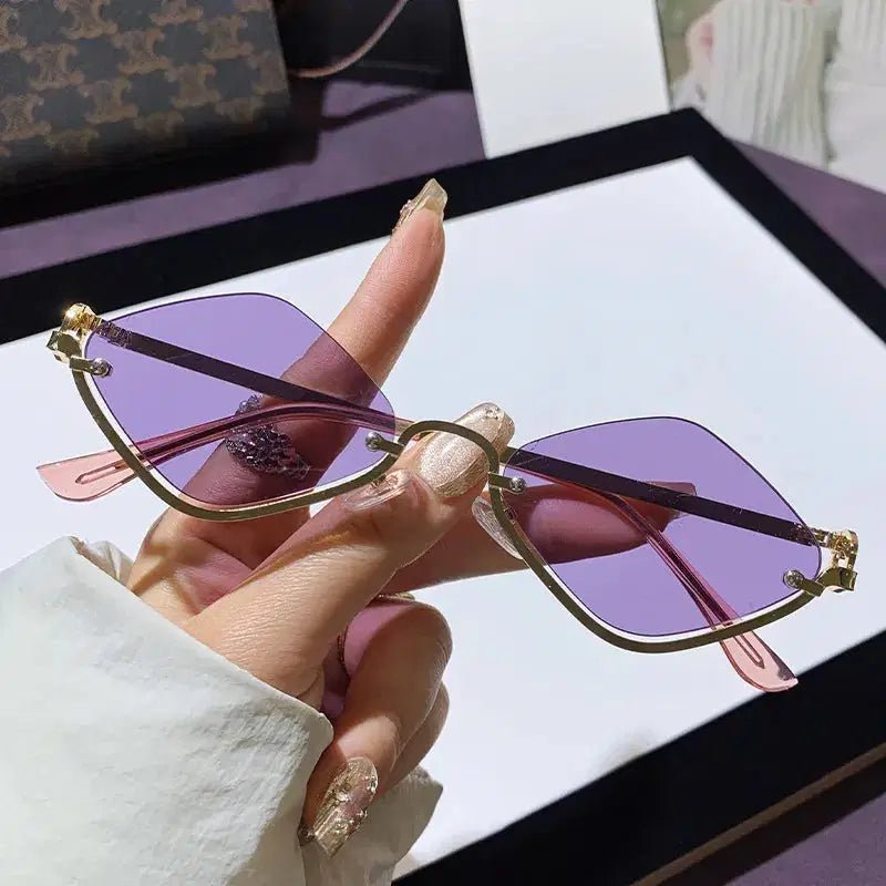 Cat Eye Sunglasses with Gold Metal Frame - Lustreve