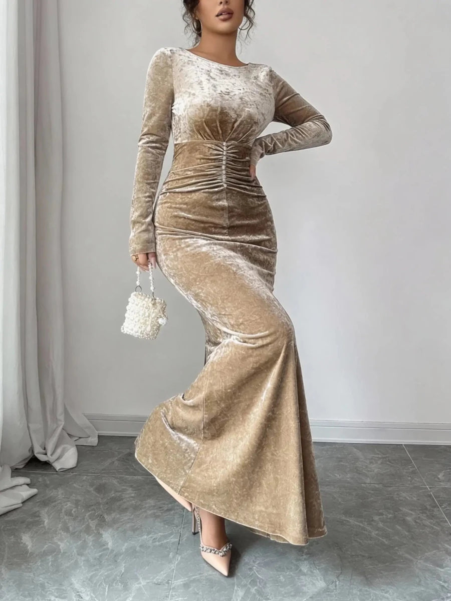 Heirloom Moment Velvet Gown - Lustreve