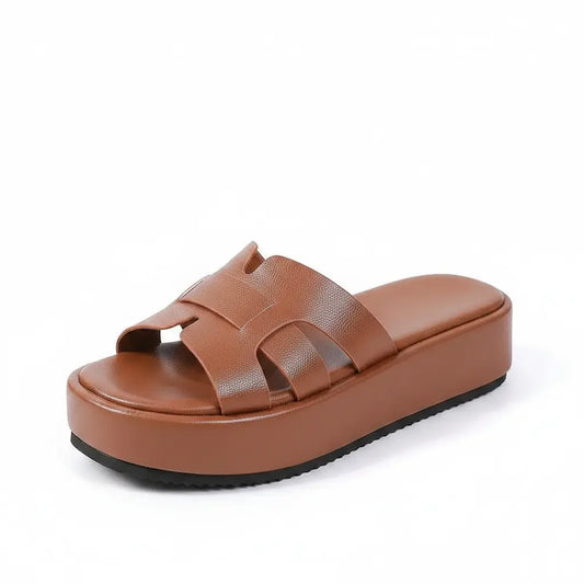 Off Duty Elevation Sandals