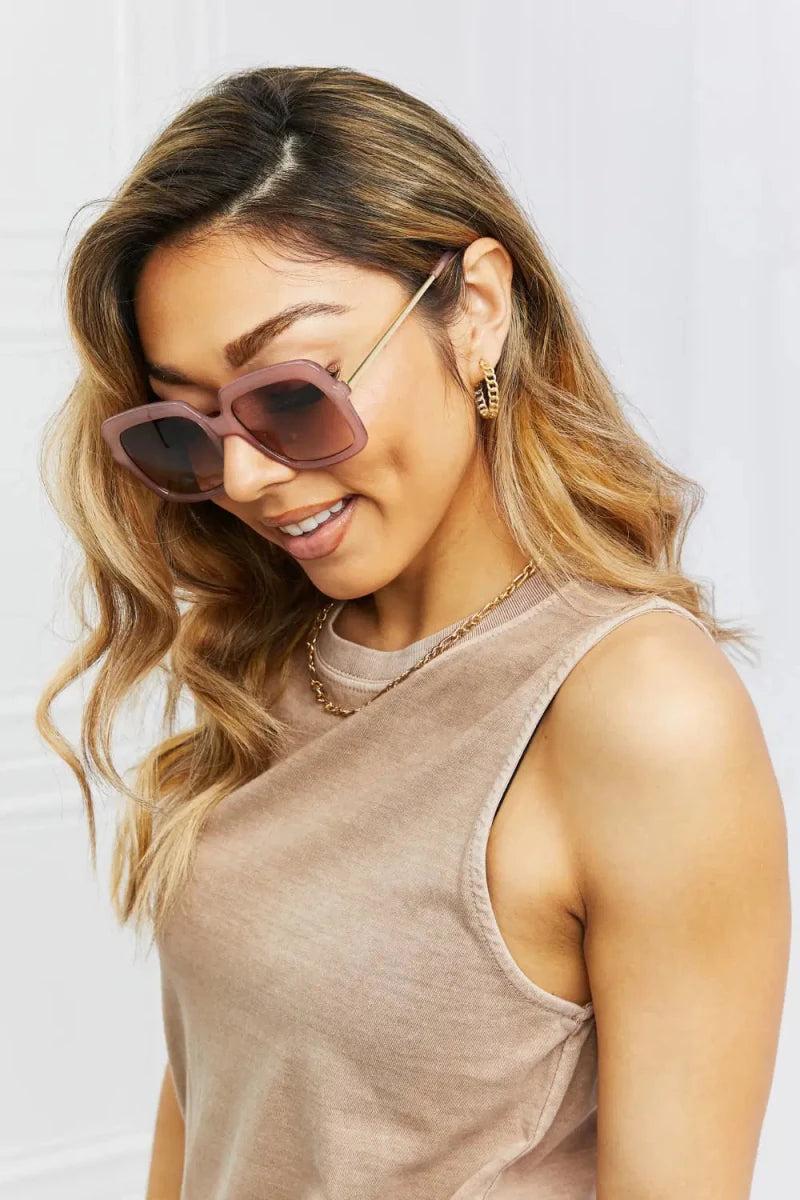 Square Metal - Plastic Hybrid Temple Sunglasses - Lustreve
